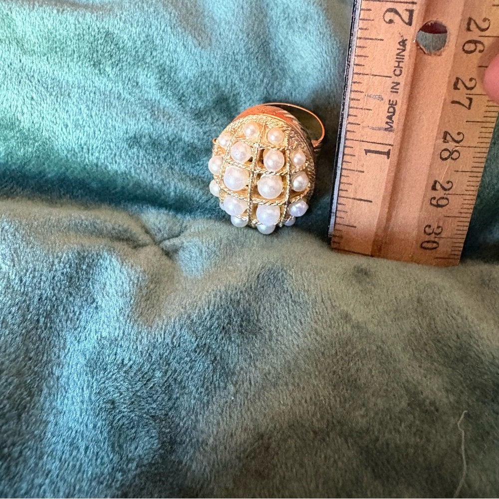 Gold and Pearl Fashion Ring with Locket - approx size 6 - Picture 6 of 9